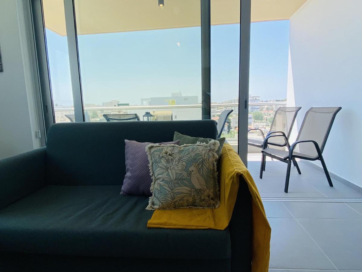 Silver Line 1-Bedroom Apartment In Ларнака Екстериор снимка