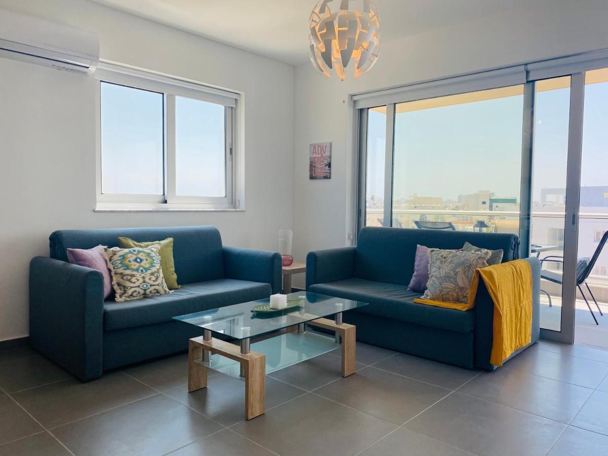 Silver Line 1-Bedroom Apartment In Ларнака Екстериор снимка