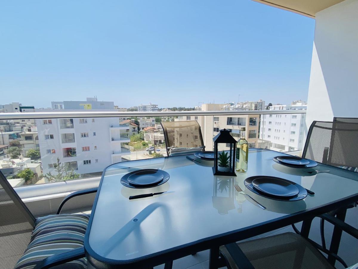 Silver Line 1-Bedroom Apartment In Ларнака Екстериор снимка